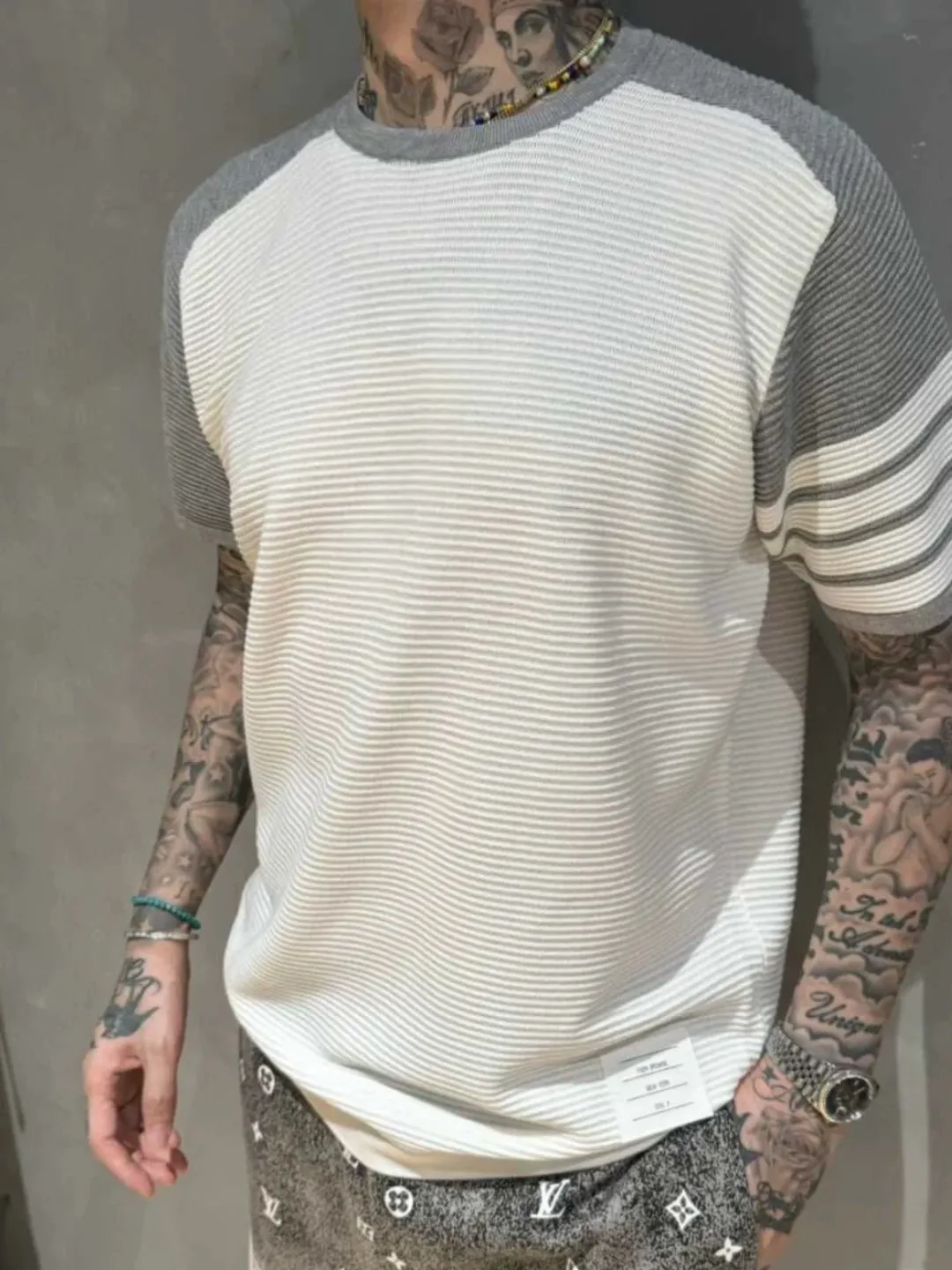 ：T 018（TB T ） THOM BROWNE TB T Quality + Authentic + Same Style Size：1/2/3/4 ：Gray/Navy Blue